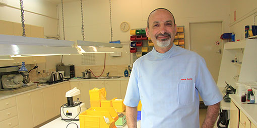 Meet your Dental Prosthetist